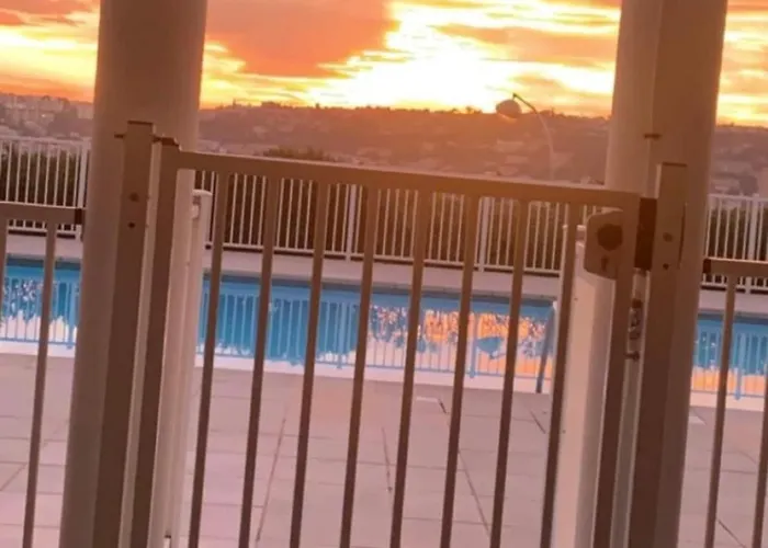 27m2 En Standing Piscine アパート